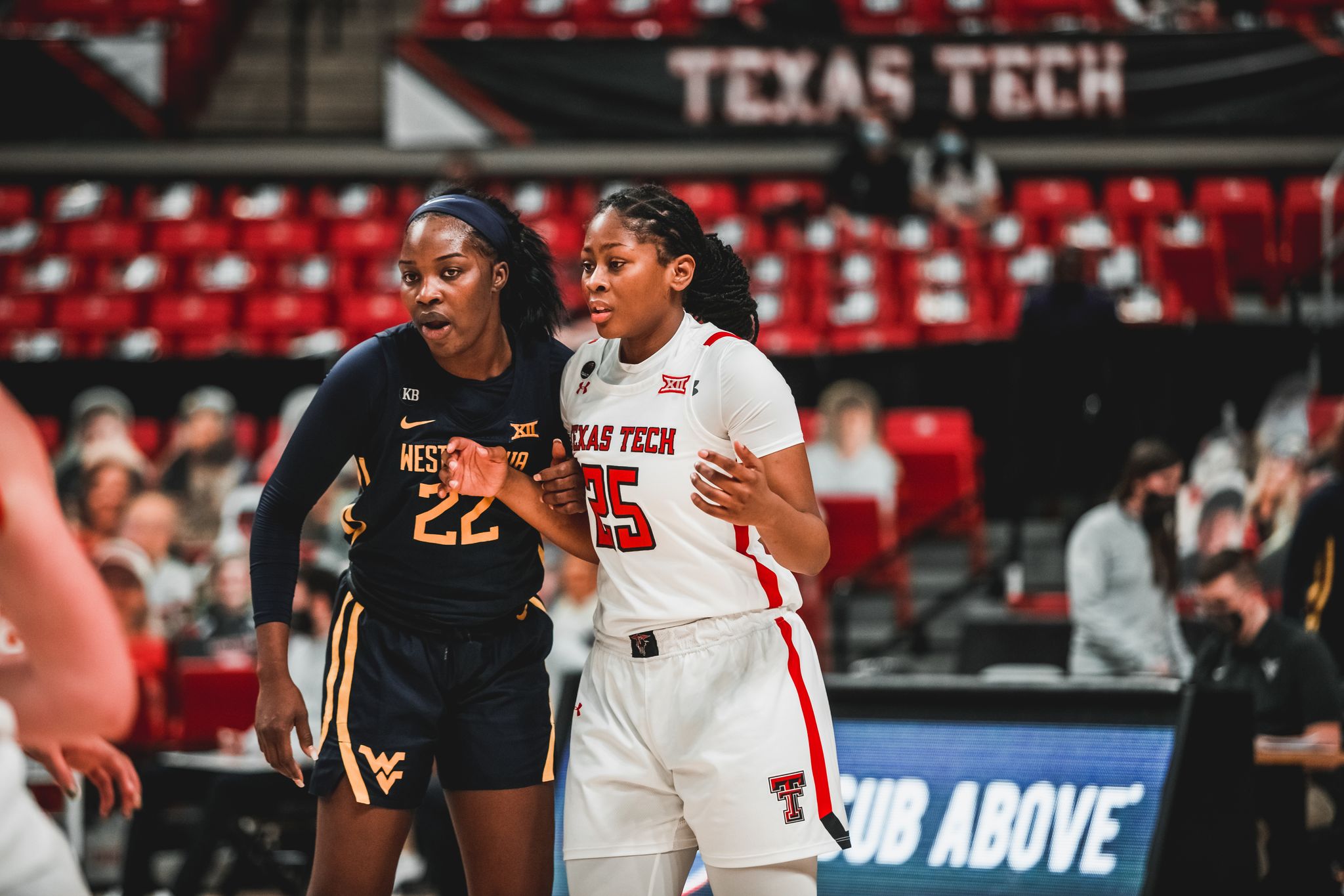 WVU women's basketball team looks to win 8th straight game, visit TCU